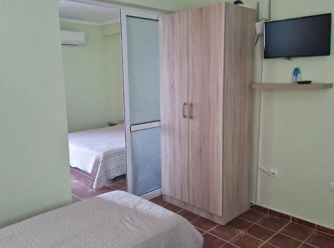 Отель Dara Приморско