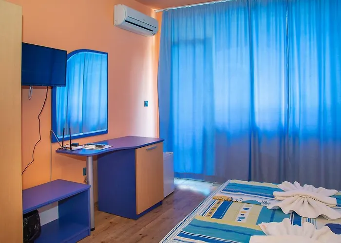 Dara Приморско